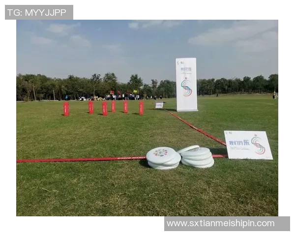 飞盘盛宴:探秘西安飞盘队的极速风采与团队精神